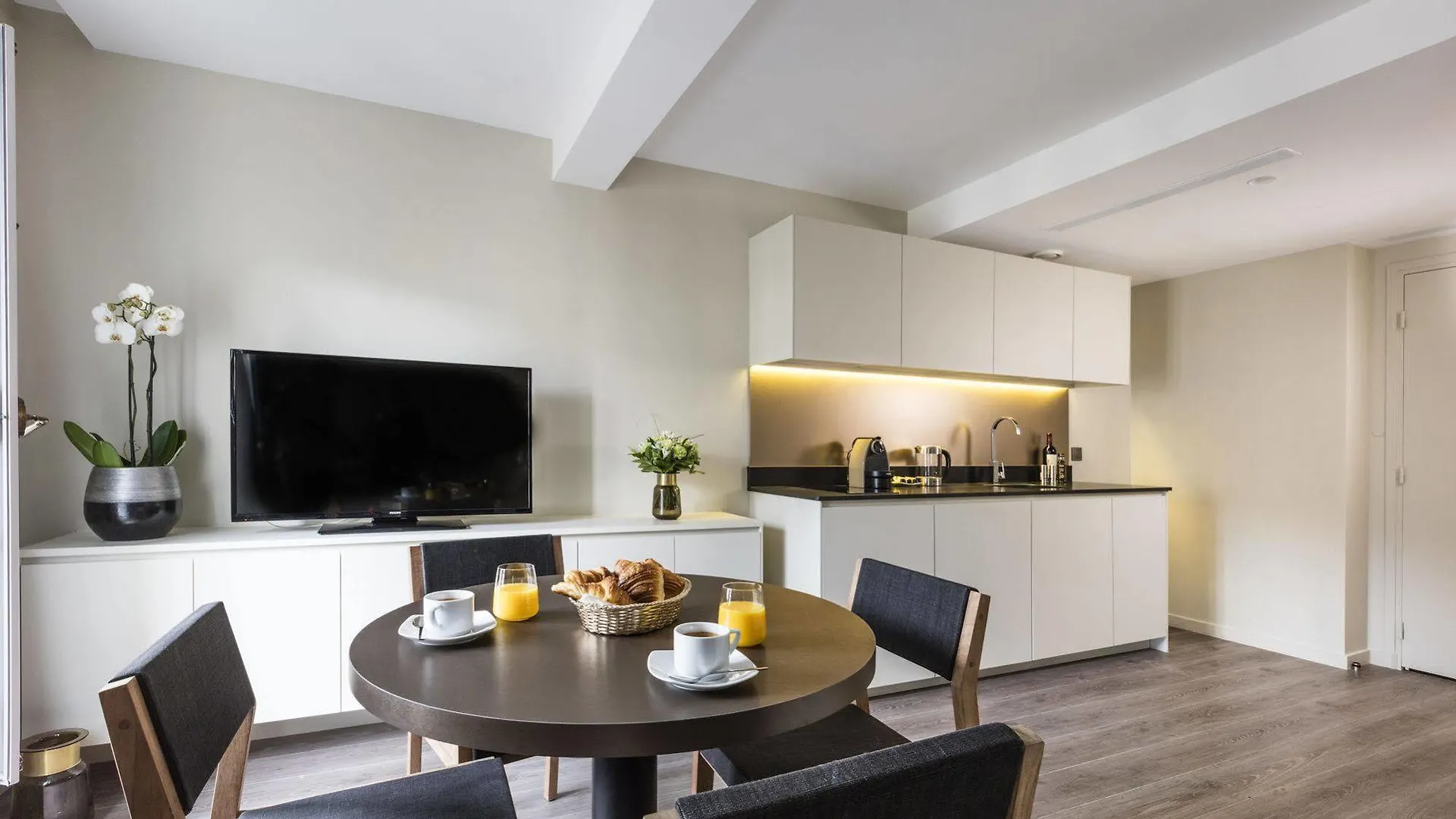 Yuna Les Halles - Serviced Apartment Paris